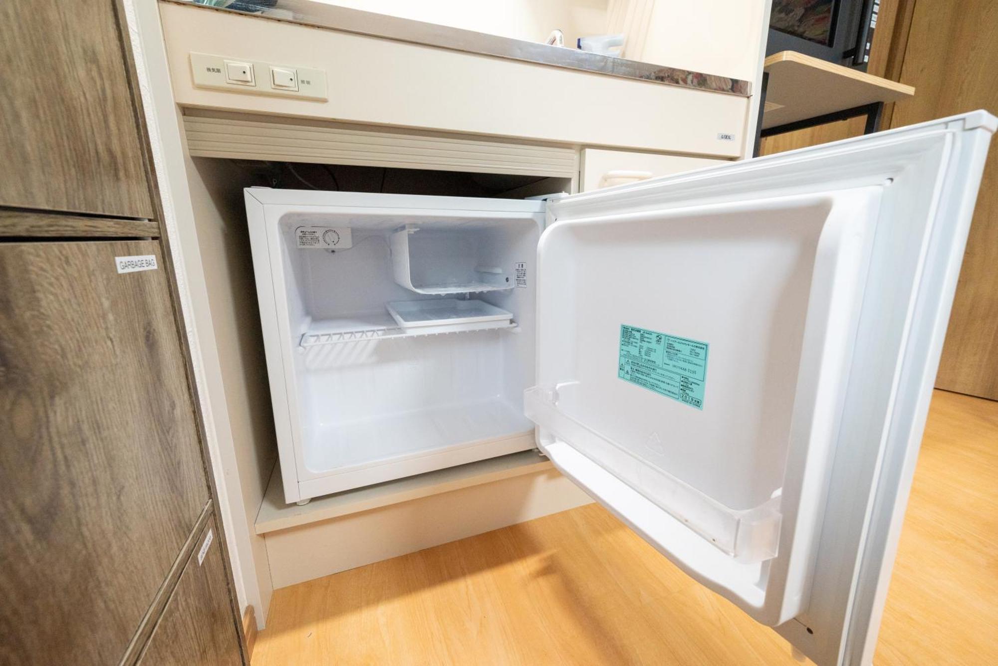Apartment 梅田まで電車で5分 2024年フルリフォーム 雰囲気の良い商店街を満喫 コンビニとカフェまで徒歩1分 建物1階 Osaka
